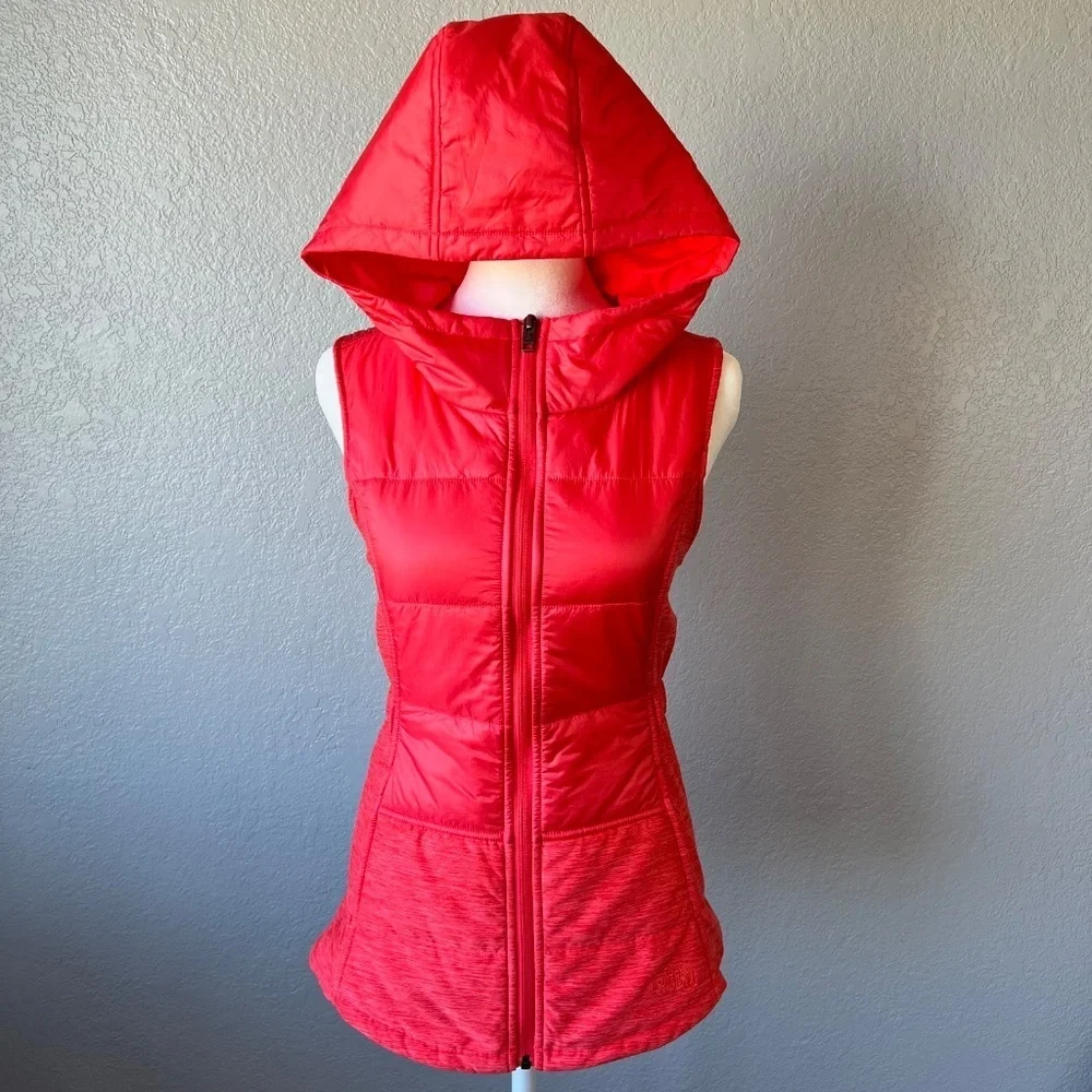 *FIRM PRICE* The North Face Pseudio Puffer Full Zip Performance Hooded Vest